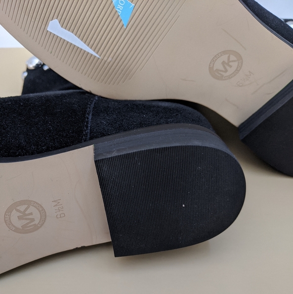 NIB Michael Kors Booties size 6.5 - Picture 8 of 8